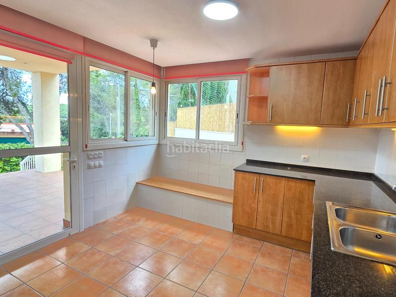 Foto 508e0fa0-8dd1-4848-a230-37fa15f2de27. Casa  independiente con piscina en el mismo pueblo espacio y calidad de vida entre el mar y el viñedo en Canyelles