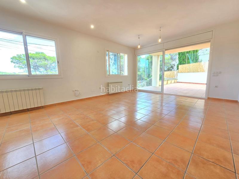 Foto 8c82cf9b-4e41-460c-aa65-7b6c9d4203ef. Casa  independiente con piscina en el mismo pueblo espacio y calidad de vida entre el mar y el viñedo en Canyelles