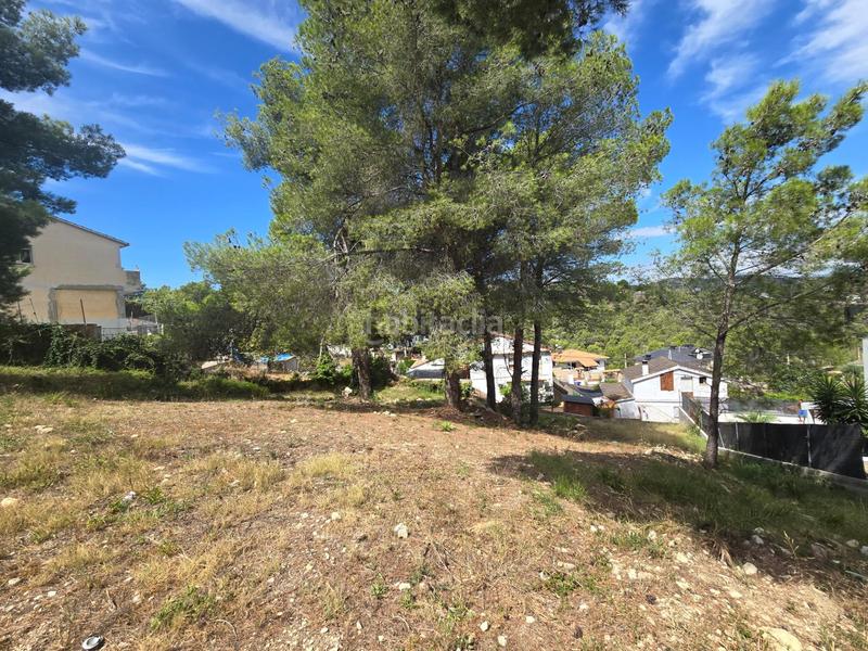 Foto 1733ba3a-8faa-4a68-918c-2069f947a218. Terreno residencial en ronda dels pins 25 vistas y tranquilidad a precio excepcional! en Canyelles
