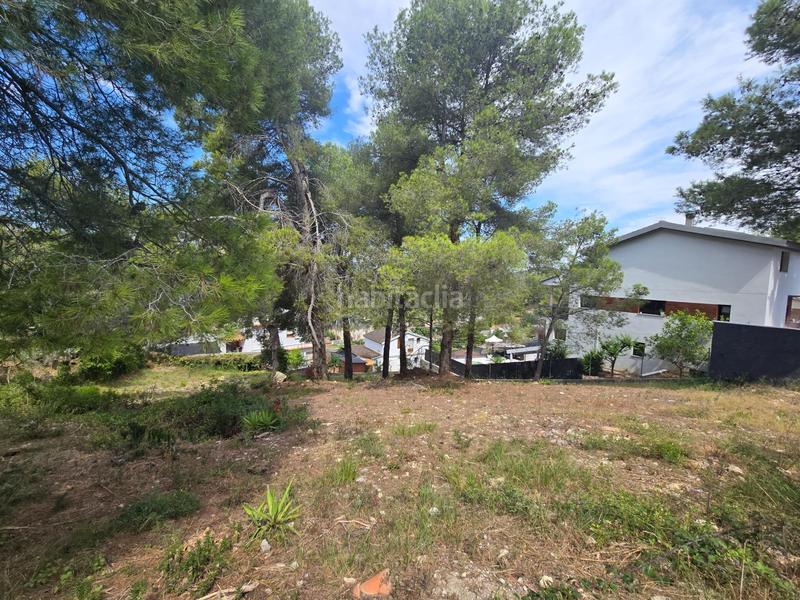 Foto 3bc0656f-2d26-41d5-b0d3-a19661c041d2. Terreno residencial en ronda dels pins 25 vistas y tranquilidad a precio excepcional! en Canyelles