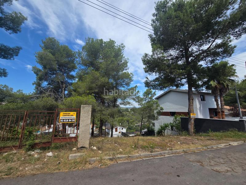 Foto c7cb601c-af8a-4ad4-8b2a-6236342aa90c. Terreno residencial en ronda dels pins 25 vistas y tranquilidad a precio excepcional! en Canyelles