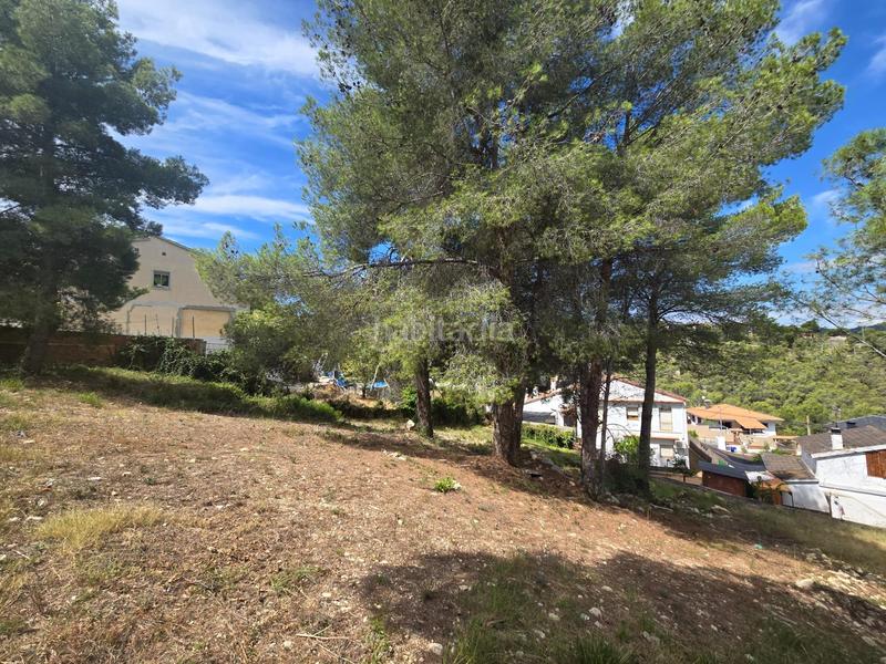 Foto cc1ba202-d728-4c28-87b9-63db127d33d2. Terreno residencial en ronda dels pins 25 vistas y tranquilidad a precio excepcional! en Canyelles