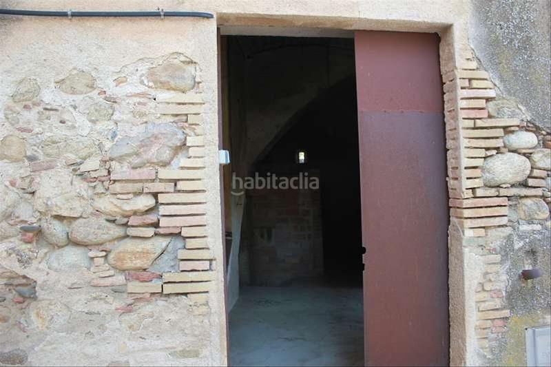Foto b555824c-2f2a-43df-9033-63b79e21df6c. Casa en carrer doctor clos 37 en Peralada
