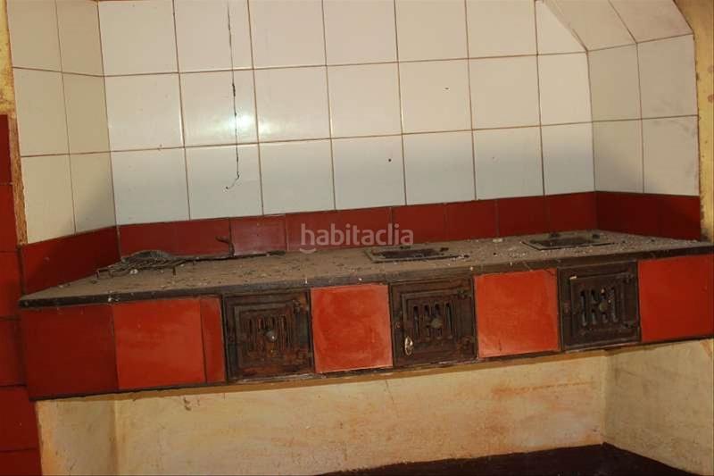 Foto e53c64ac-a873-4578-9216-901508987e67. Casa en carrer doctor clos 37 en Peralada