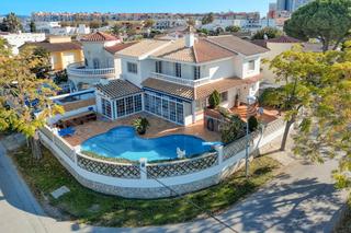 Chalet in Carrer requesens 125a