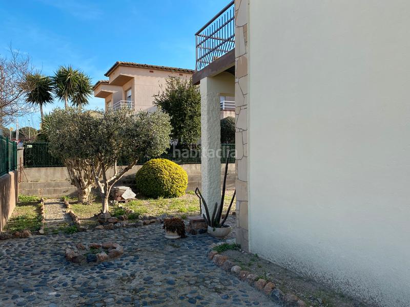 Foto 04af21a0-9bbe-4be9-96bb-630d9ada0fe9. Xalet a carrer de pau casals 9 a Castelló d´Empúries