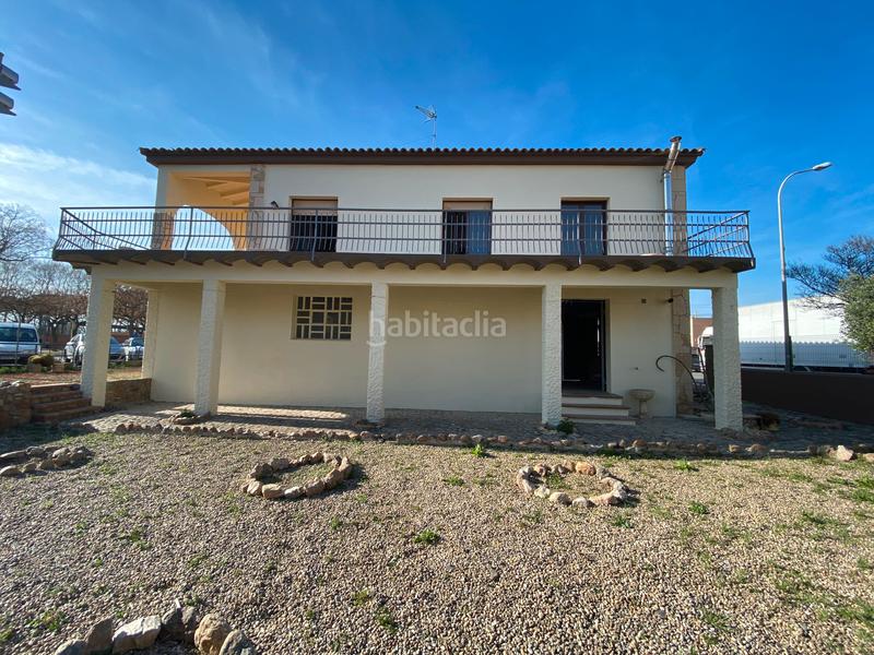 Foto 6f05a0ab-121d-4c12-815c-f3cc17eed7ca. Xalet a carrer de pau casals 9 a Castelló d´Empúries