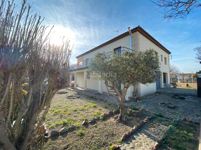 Foto 82b9dd84-a4f2-41ac-b1b9-095a09a1bcbc. Xalet a carrer de pau casals 9 a Castelló d´Empúries