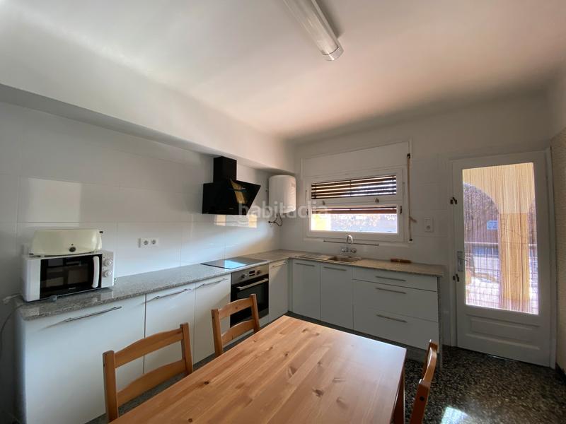 Foto 9989a1f1-c6e6-4234-98ab-c95ff5d43dc7. Xalet a carrer de pau casals 9 a Castelló d´Empúries