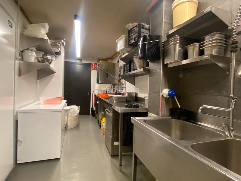 Foto 3d8cabc7-318d-4863-b7e3-00bb89e583e5. Affitto locale commerciale in avenida joan carles 6 in Empuriabrava