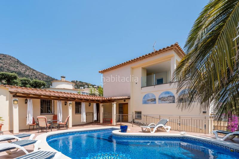 Foto afb45de4-2df5-4d59-8706-831f6c6e0f00. Chalet en carrer castella 5 en Nord Roses