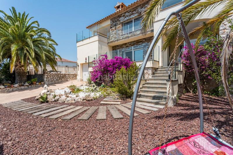 Foto 9522600c-c218-4de8-ba63-ef535f6f7323. Chalet in carrer castella 5 in Nord Roses