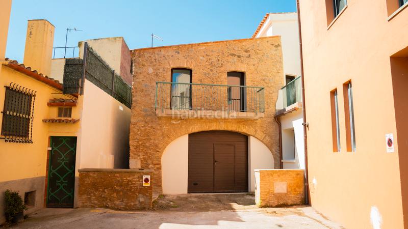 Foto d8de5bd0-a009-4510-aa4c-070c1c3c4319. Masía en carrer del forn baix 18 en Castelló d´Empúries