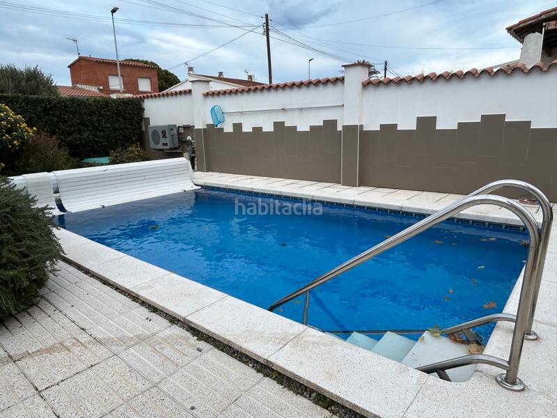 Foto 3faffac0-4fa3-4bac-9a30-231d37022bc2. Chalet en carrer mare de la font/castellonou 74 en Castelló d´Empúries