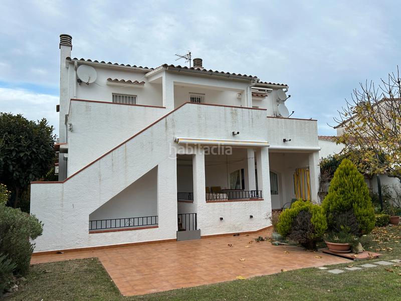 Foto c9b15be9-5a1f-4d4d-83a5-6fb55aa7b127. Chalet en carrer mare de la font/castellonou 74 en Castelló d´Empúries