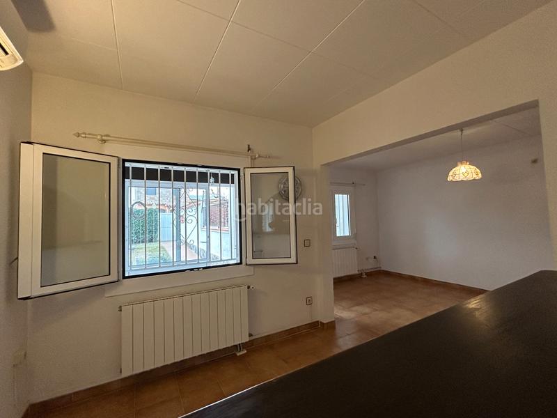 Foto 4396bf77-1668-437d-ae90-cc9632c9c721. Xalet a carrer mare de la font/castellonou 74 a Castelló d´Empúries