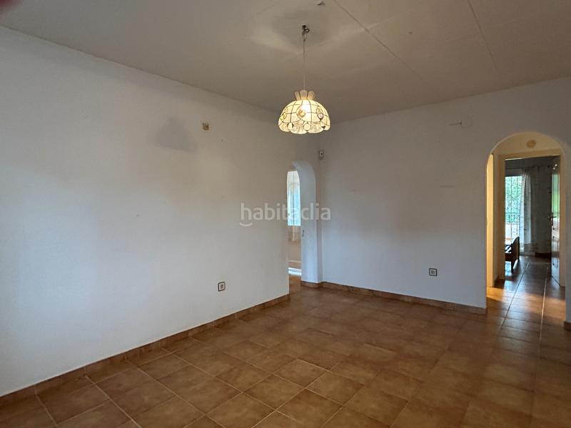 Foto cd686a36-f9dc-4d93-87b5-e8ea3ea1511c. Xalet a carrer mare de la font/castellonou 74 a Castelló d´Empúries