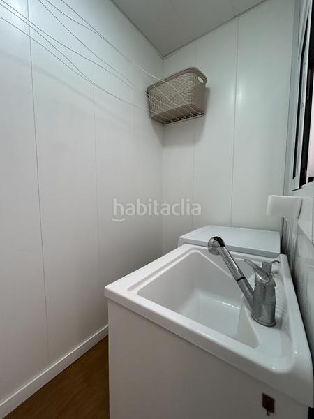 Foto 111478a9-8840-4d64-9608-a085b6c2d20b. Casa adossada a travessia mar 6 a Castelló d´Empúries