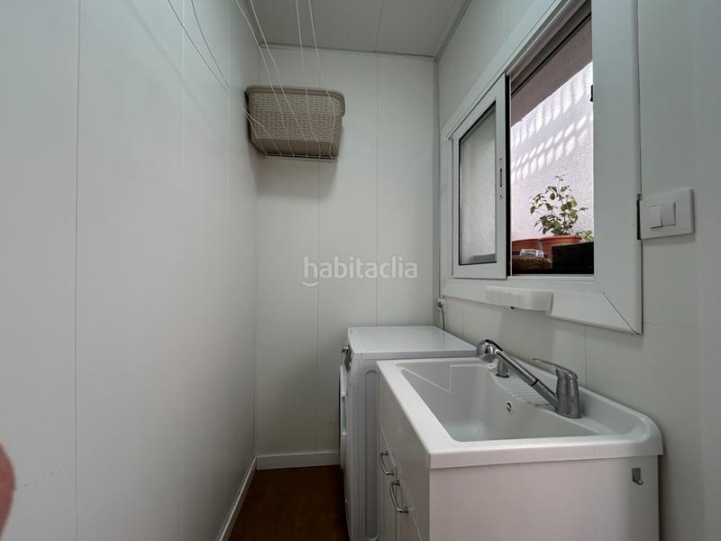 Foto 24446f0b-6632-4960-a0df-a4d5fdf6868e. Casa adossada a travessia mar 6 a Castelló d´Empúries