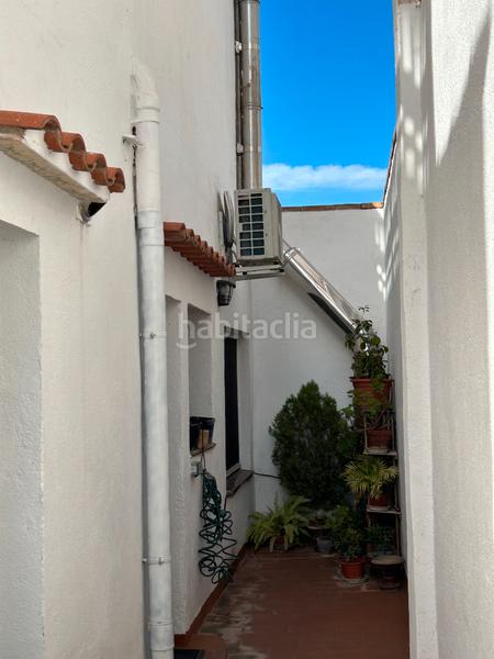 Foto 7f7c32b6-30fa-4515-864d-fe2e076bc67a. Casa adossada a travessia mar 6 a Castelló d´Empúries