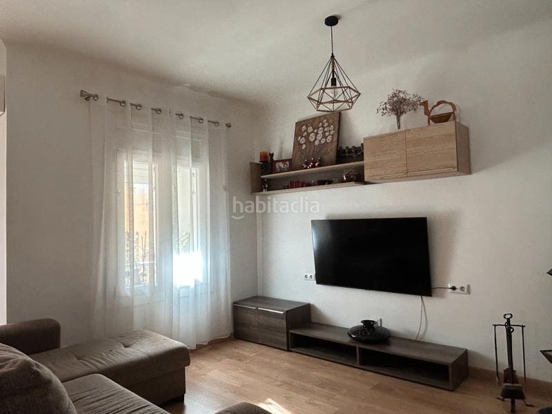 Foto f1563d03-853a-4a52-9aa5-9ae25aa755f3. Casa adossada a travessia mar 6 a Castelló d´Empúries