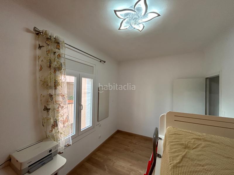 Foto fa35f70b-4e6b-4b94-9897-8e76d934b6e8. Casa adossada a travessia mar 6 a Castelló d´Empúries