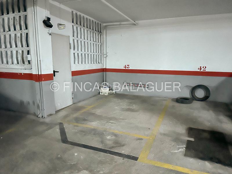 Foto 712b5d29-01e9-4d1d-9cb1-92137af64ecc. Parking voiture dans carrer daoiz i velarde n15 dans Barcelona