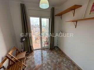 Lloguer Pis  Rambla del brasil. Piso con dos balcones en sants