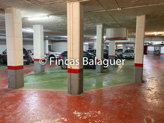 Aparcament cotxe a Carrer del Tinent Flomesta 2