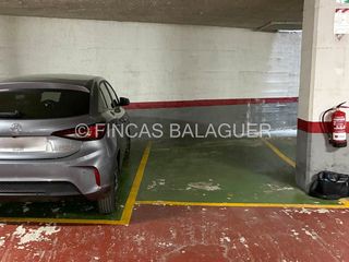 Lloguer Aparcament cotxe a Carrer del tinent flomesta 2. Plaza de parking mediana