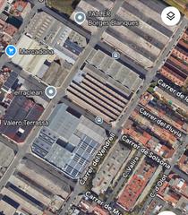 Bâtiment à usage industriel à Les Arenes - La Grípia - Can Montllor. Nave en venta en zona gripia