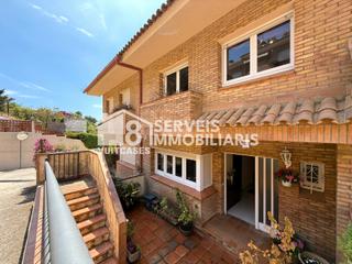 Semi detached house in Centre