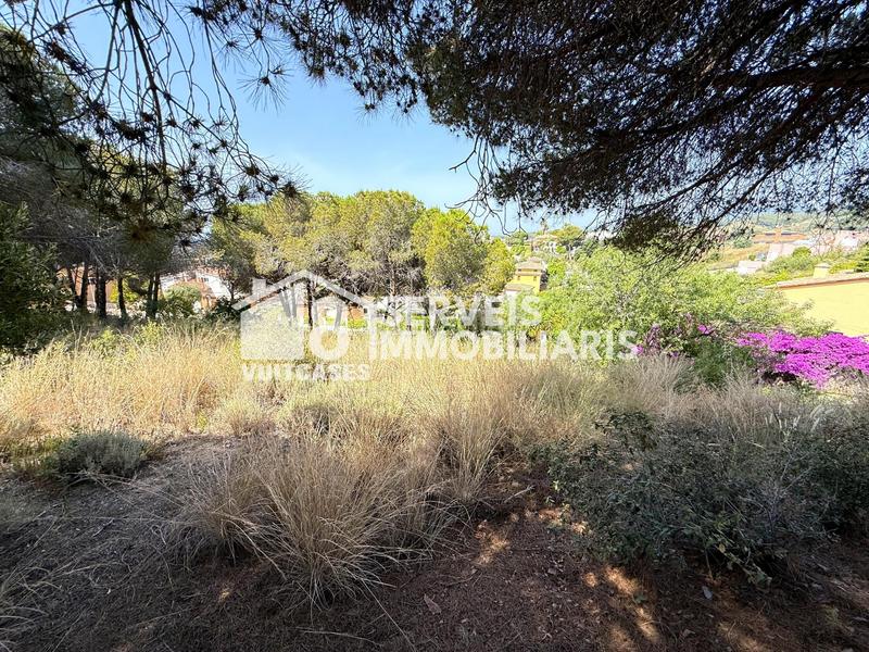 Foto b92afd0a-75d3-4649-a507-73aa122ee983. Terreno residencial en joan oms 35 en Canet de Mar