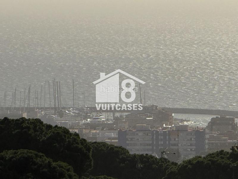 Foto 34b89ba2-4a5d-4dd8-9988-194e6b189de9. Casa  con muchas centrica con vistas y terreno con muchas posibilidades en Premià de Dalt