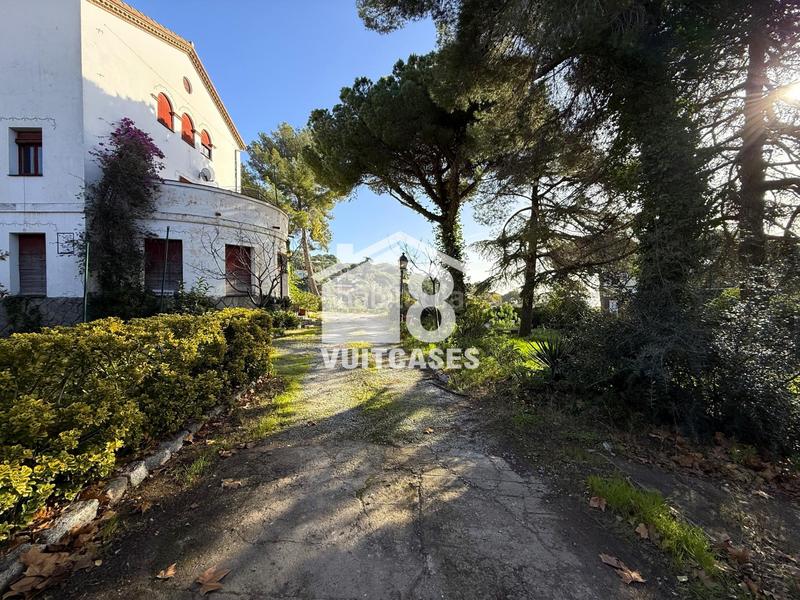 Foto 3529dccf-93ec-4ec9-8983-1f07183d399a. Casa  con muchas centrica con vistas y terreno con muchas posibilidades en Premià de Dalt