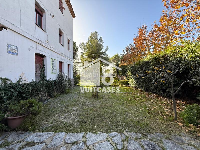 Foto 5c0a74ad-bc66-47e4-bd30-9aa6cdbc3081. Casa  con muchas centrica con vistas y terreno con muchas posibilidades en Premià de Dalt