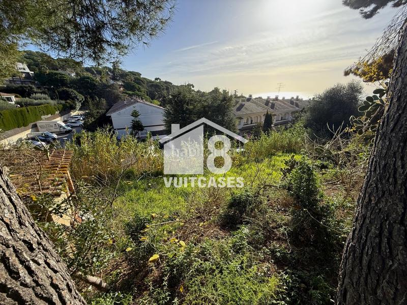 Foto 79e79d1d-0374-4b50-afac-a5e2c3a7e0d8. Casa  con muchas centrica con vistas y terreno con muchas posibilidades en Premià de Dalt