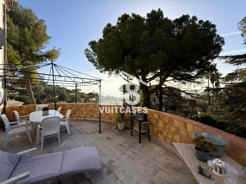 Foto 9e343de6-940f-406d-bc64-e0e292e24e6c. Casa  con muchas centrica con vistas y terreno con muchas posibilidades en Premià de Dalt