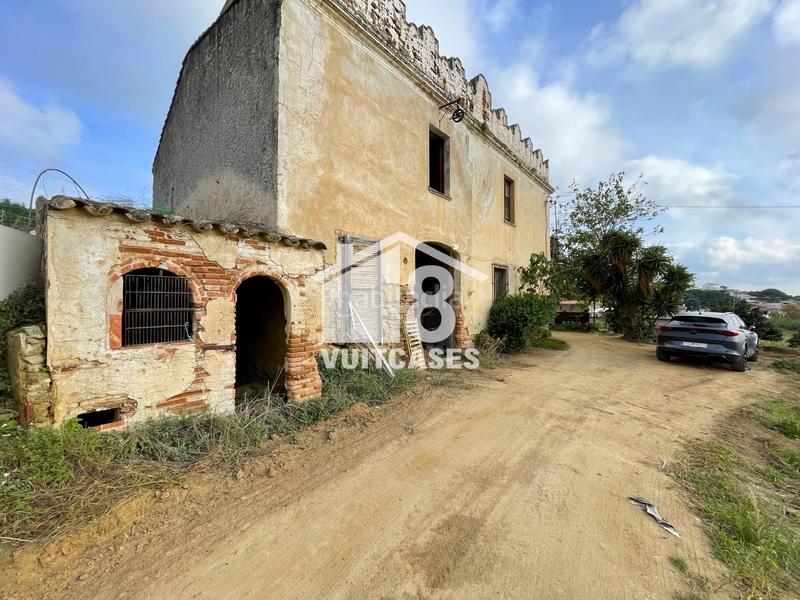 Foto 38c8c6b2-ec89-4be2-b7f5-bffbff5a3e83. Bauernhof mit parking in Canet de Mar