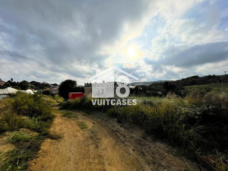 Foto ad79f6ca-60ac-4d7f-b61d-ef425d1bfdac. Bauernhof mit parking in Canet de Mar