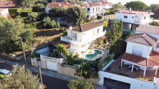 Maison à Urbanitzacions. Casa 4 vientos arenys de mar