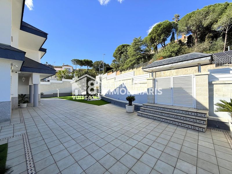 Foto 121964ad-4e7f-4c57-9ff7-ef2a1ea70042. Casa amb calefacció aparcament a Urbanitzacions Arenys de Mar