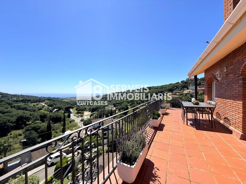 Foto 08d94308-36fd-4701-8da5-2ca82c3754a2. Casa amb calefacció aparcament piscina a Alella