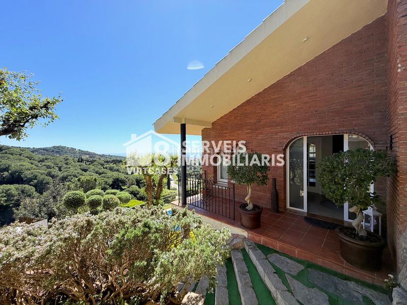Foto 4b28c146-2a97-418f-961f-96f2e19a662f. Casa amb calefacció aparcament piscina a Alella