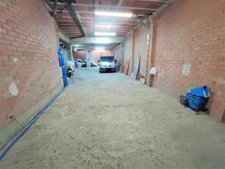 Geschäftsraum  Carrer del doctor robert. Este local se encuentra en carrer del doctor robert, 08915, bada