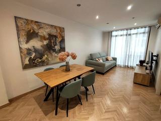 Appartement  Carrer de baldomer solà. Fantástico piso de 4 habitaciones en gorg