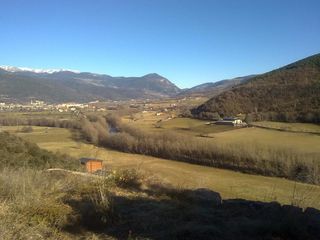 Area edificabile urbana in Montferrer i Castellbò. Parcel·la en zona residencial, sol vistes.