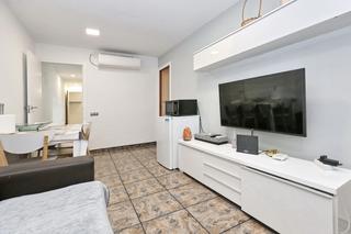 Appartamento in Verdum. Piso exterior con patio, cerca del metro vía julia