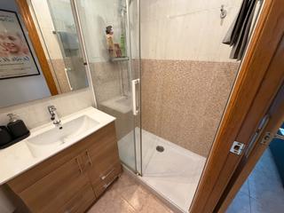 Lloguer Pis a Canyelles. Piso reformado de 3 habitaciones
