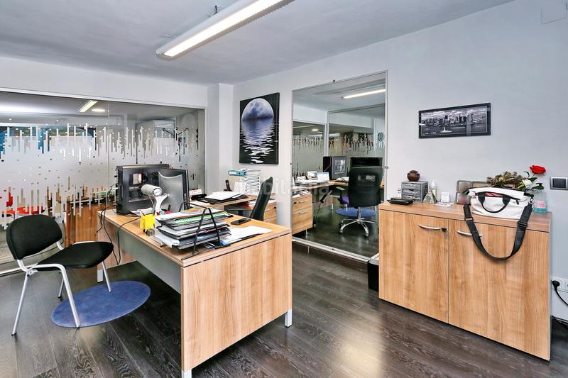 Foto 4d226b92-35c3-43f3-ab4d-f14c3f702a9c. Appartamento in carrer de lorena 80 in La Guineueta Barcelona